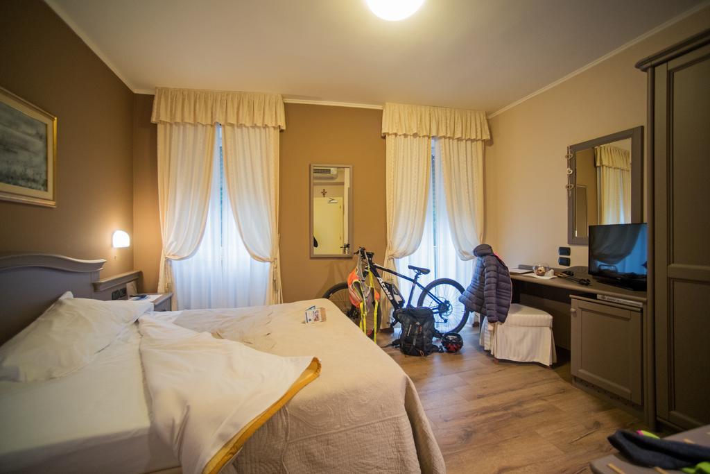 Hotel Lilla' Терлаго Экстерьер фото