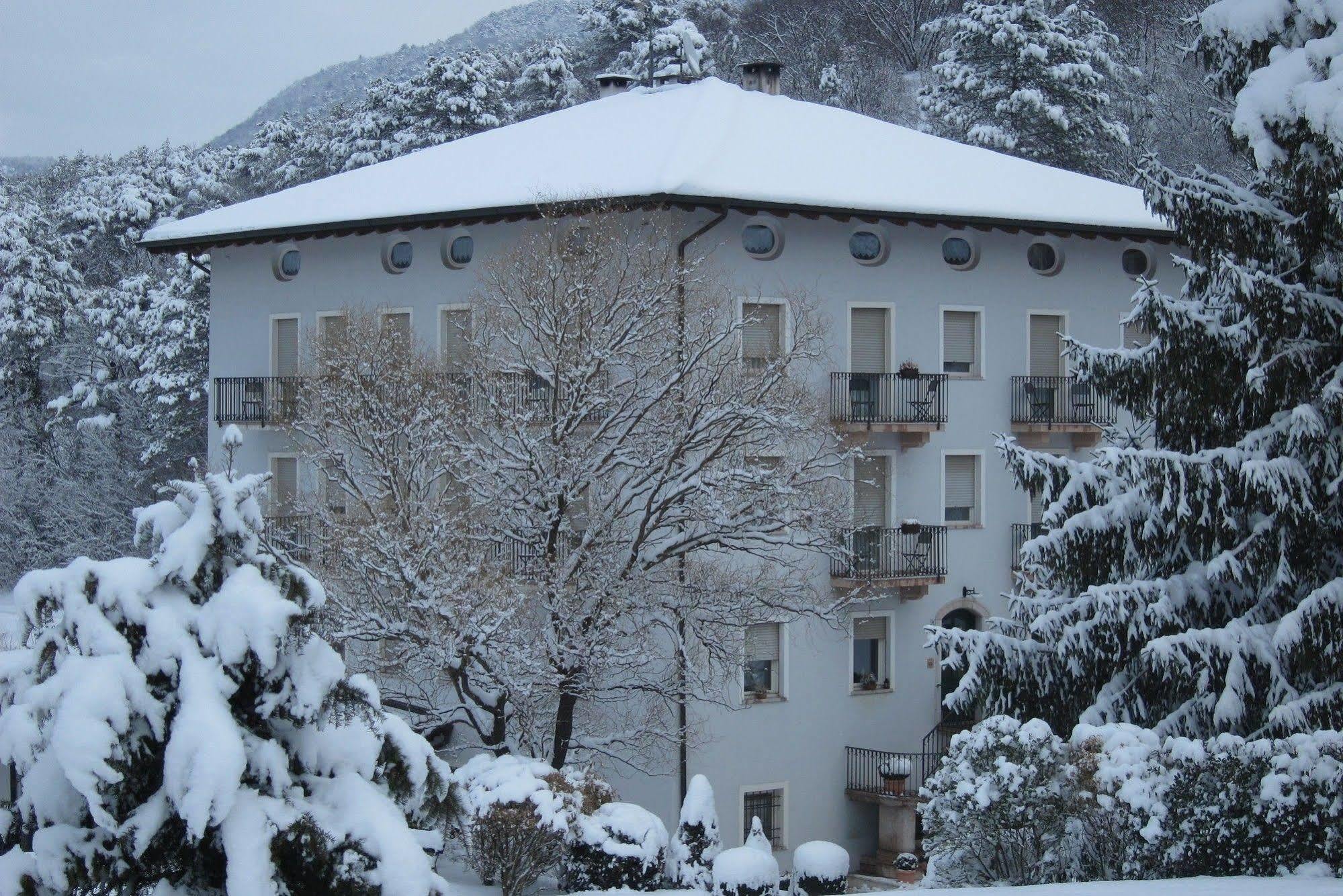 Hotel Lilla' Терлаго Экстерьер фото