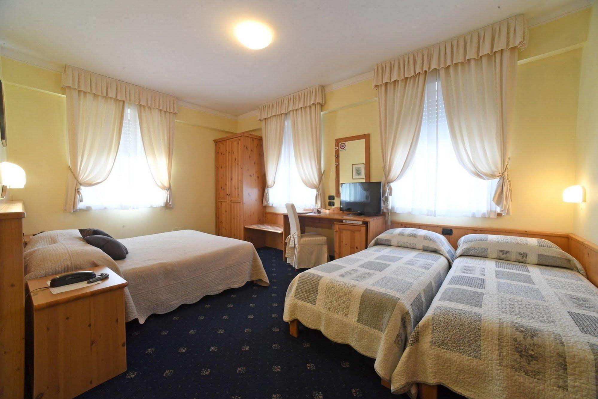 Hotel Lilla' Терлаго Экстерьер фото